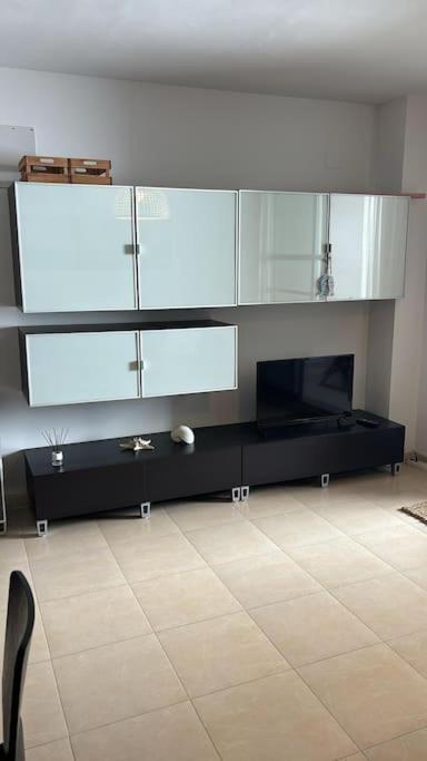 Acogedor Apartamento En La Playa Con Wifi Y Aacc 蒙科法尔 外观 照片